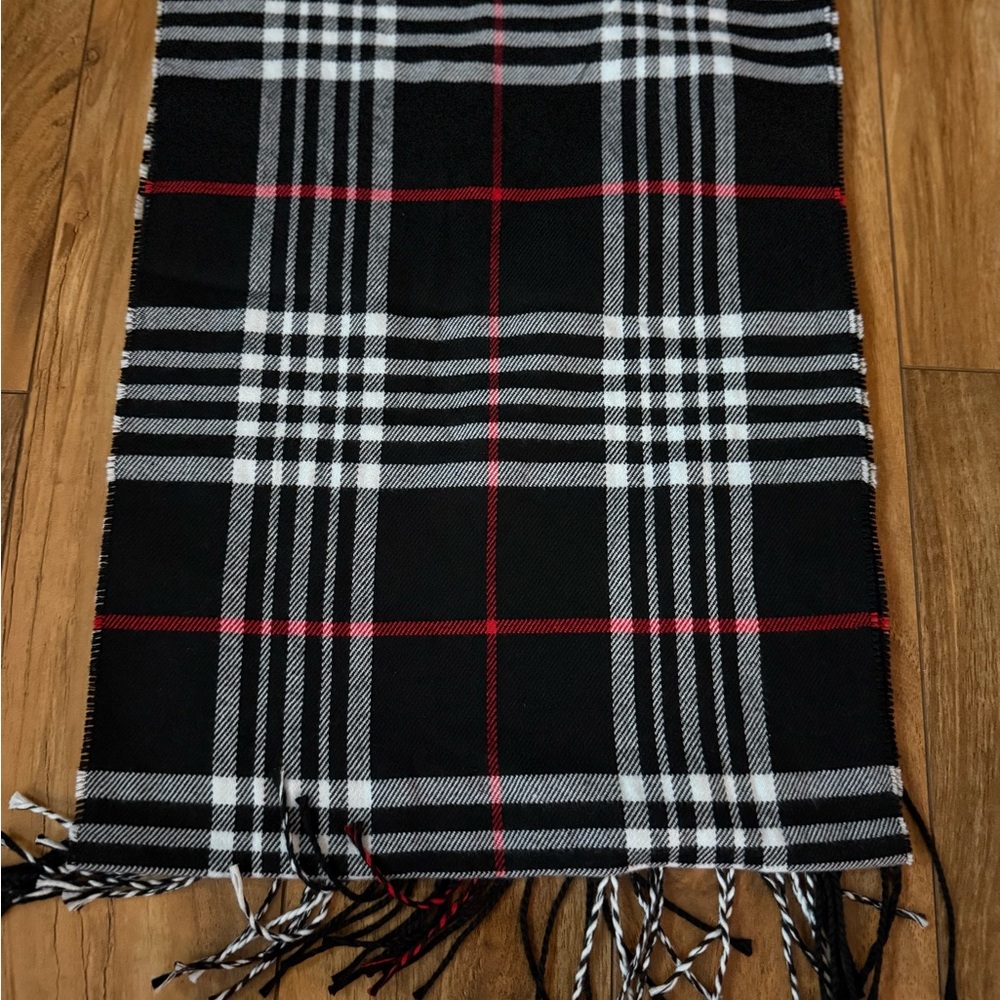 Classic Black and Red Plaid Men's Scarf